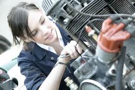 Take A Mechanic With You To An Auto Auction Mechanic auction car inspection
